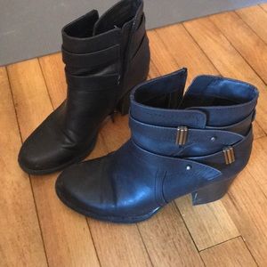 Black ankle high heels boots